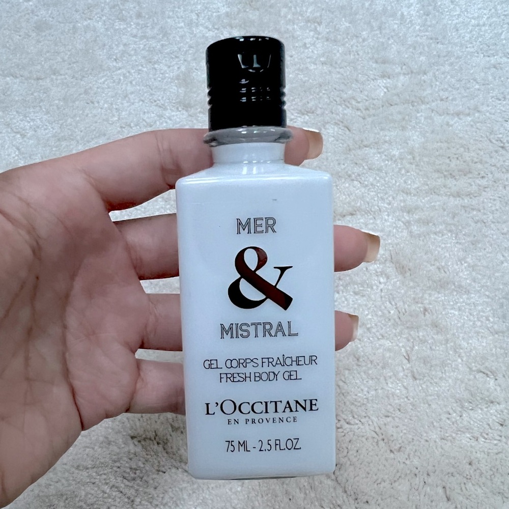 L’Occitane Shower Set - Picture 3 of 4